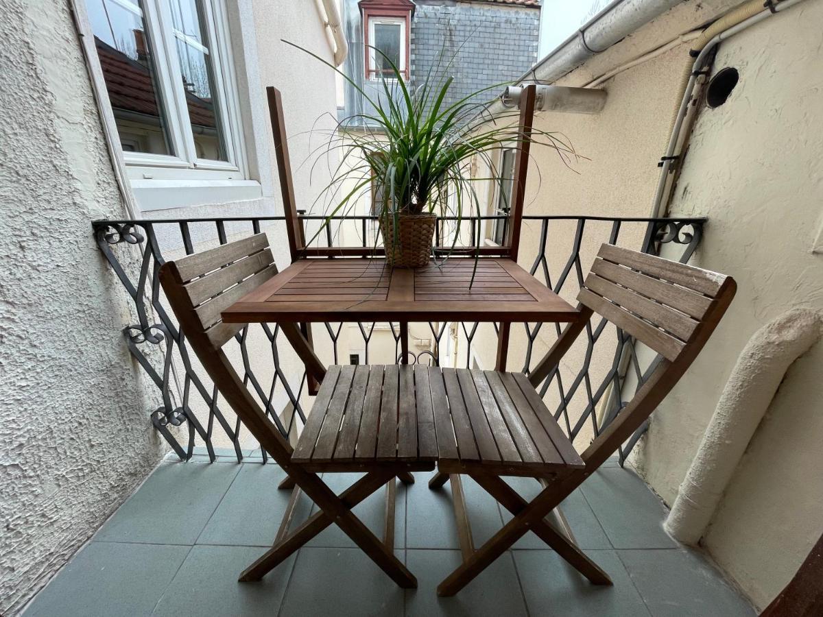 דיז'ון La Cabotte - Confort & Charme Au Centre Historique - Balcon Sur Cour מראה חיצוני תמונה